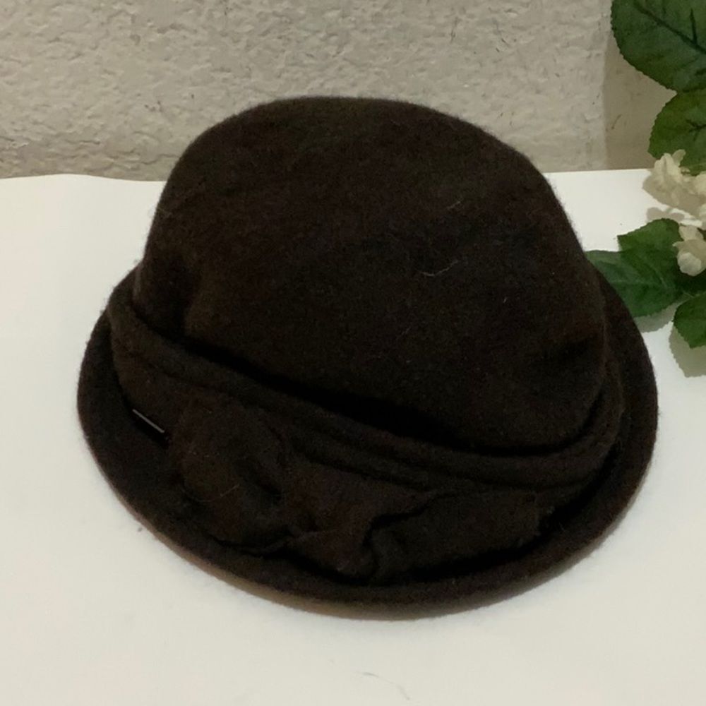 Betmar NY Brown Ruffle Wool Blend Bucket Hat